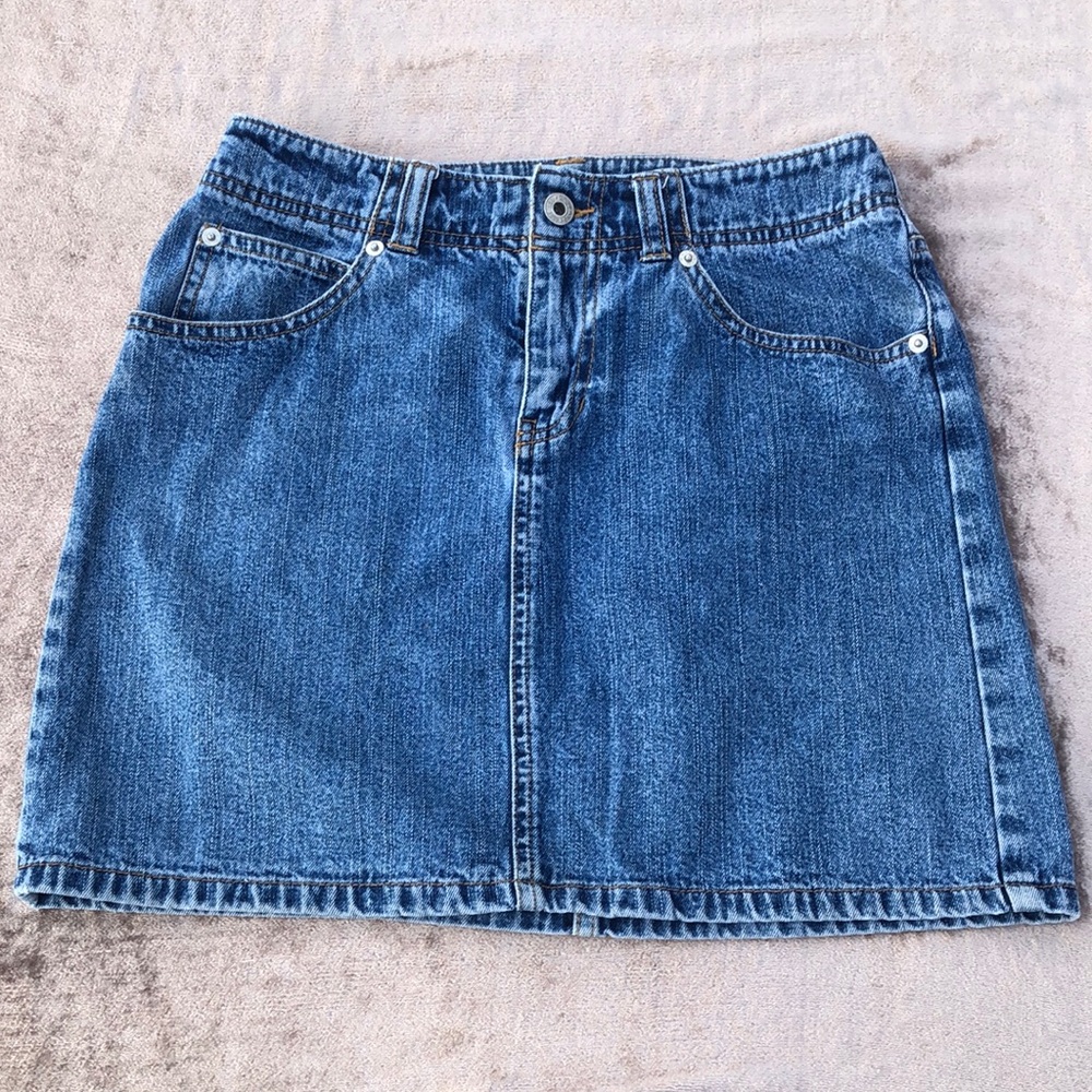 Gap jean mini skirt 5 pocket button fly size 2